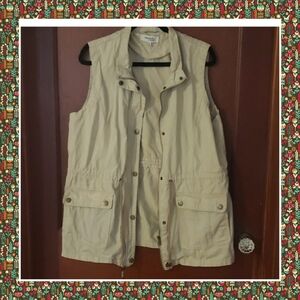 Charlotte russe vest size xl